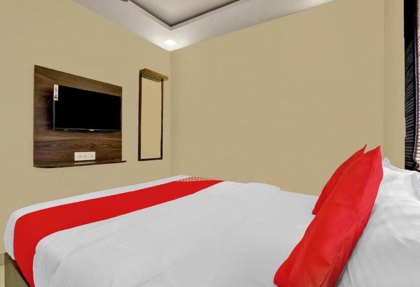 酒店 O Nandi Palace Lodging And Boarding