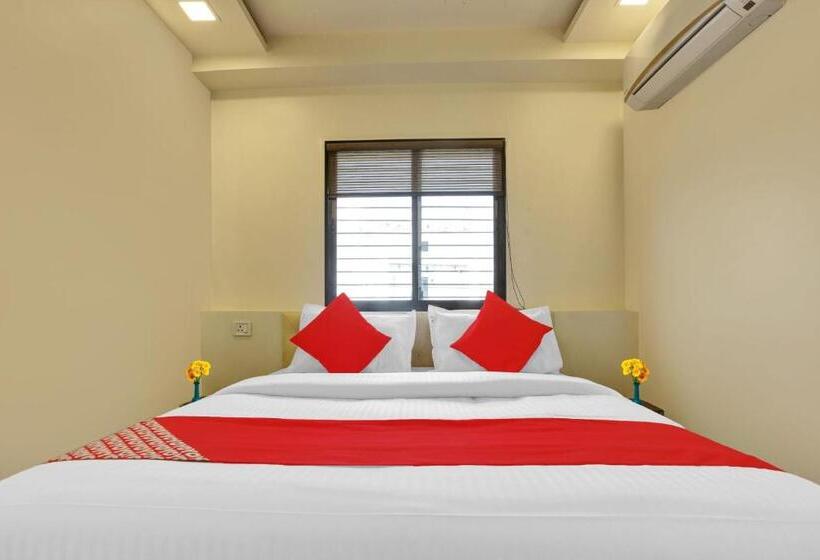 酒店 O Nandi Palace Lodging And Boarding