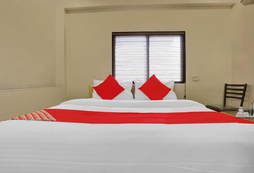 酒店 O Nandi Palace Lodging And Boarding