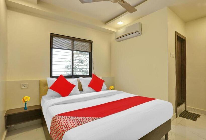 酒店 O Nandi Palace Lodging And Boarding