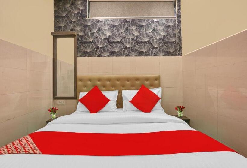 酒店 O Nandi Palace Lodging And Boarding