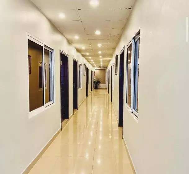 Grand Luxury Hotel Multan