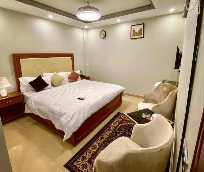 Grand Luxury Hotel Multan