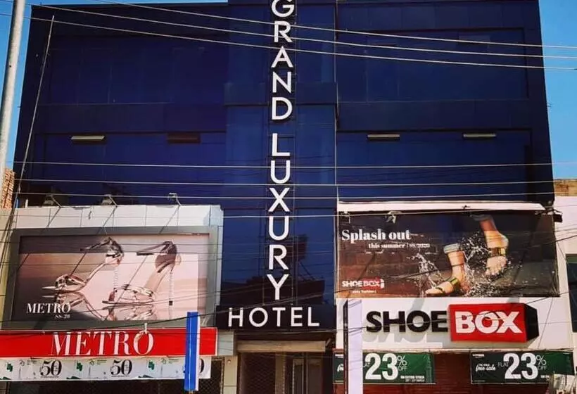 Grand Luxury Hotel Multan
