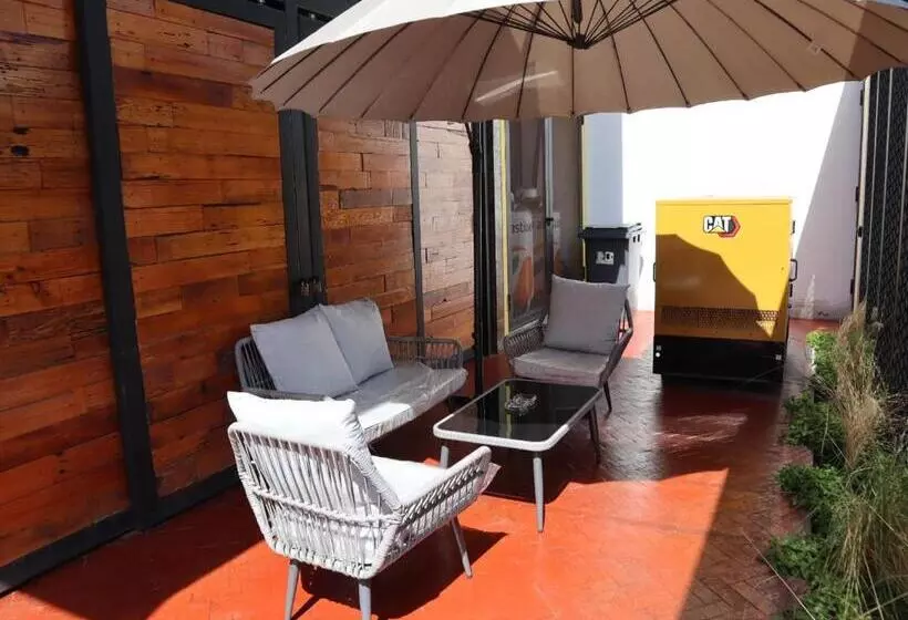 Hotelli Hostal Litoral