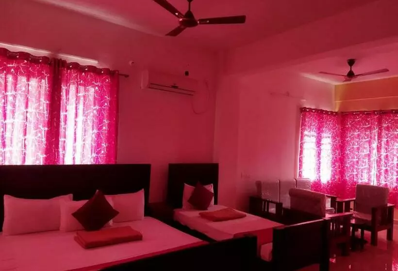 Hotelli Naadi Stayinn  Premium Rooms