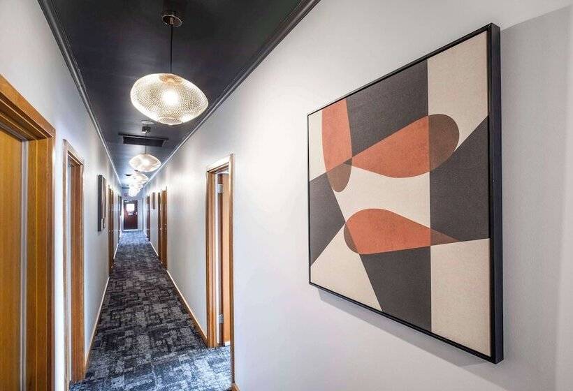 Hotel Nightcap At Empire