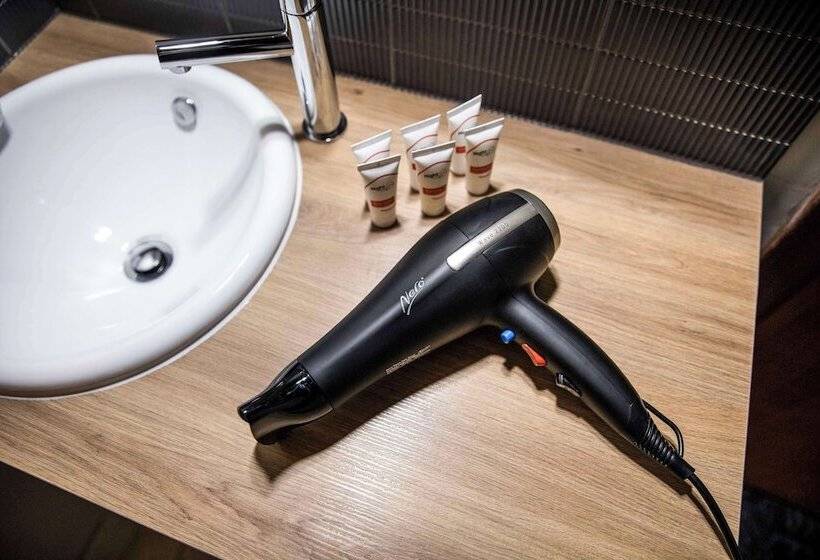 Hotel Nightcap At Empire