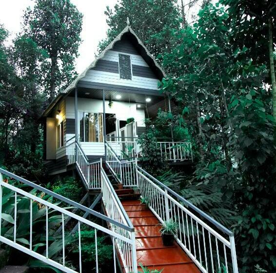 ホテル The Wayside Cottage Munnar