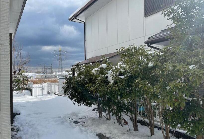 Pensionat 高島市一棟貸切 Biwa Lake琵琶湖 徒歩10分 大人数でご利用だとお得連泊がお得bbq麻雀可能自転車無料利用可