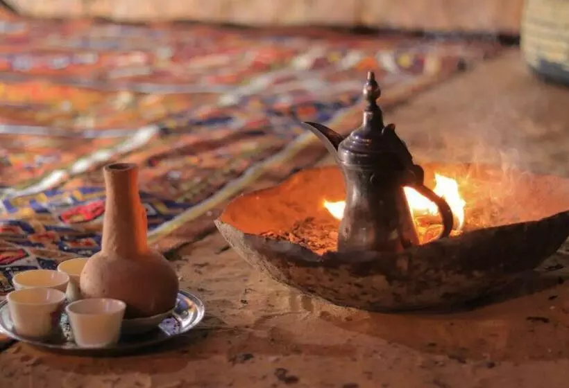 پانسیون Carmah Guest House
