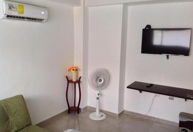 پانسیون Hostal Donde Marle