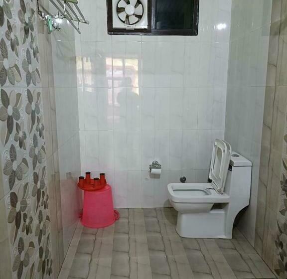 Rudraksha Hotel & Restaurant By Wb Inn