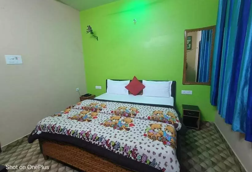 Rudraksha Hotel & Restaurant By Wb Inn