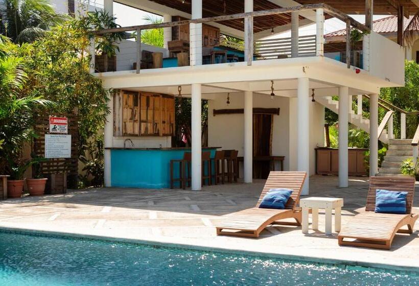 Sandy Feet Beach Resort