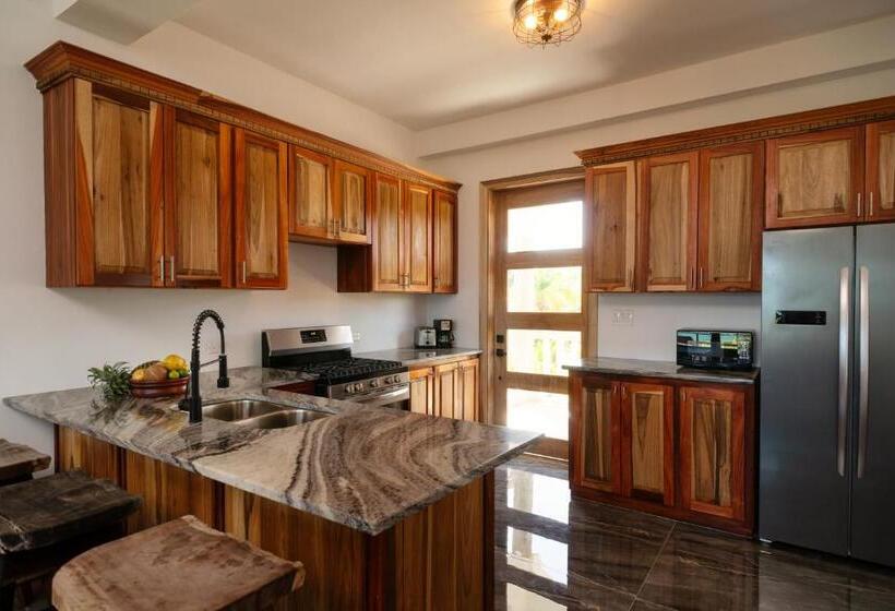 Sandy Feet Beach Resort