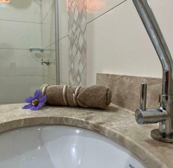 Hostel Pousada Canela De Ema