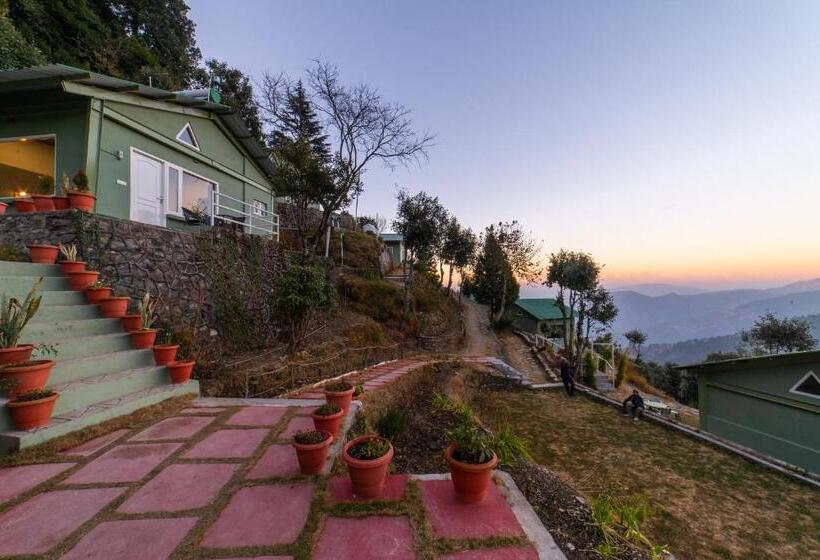 הוסטל Zostel Plus Nainital