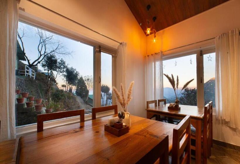 הוסטל Zostel Plus Nainital