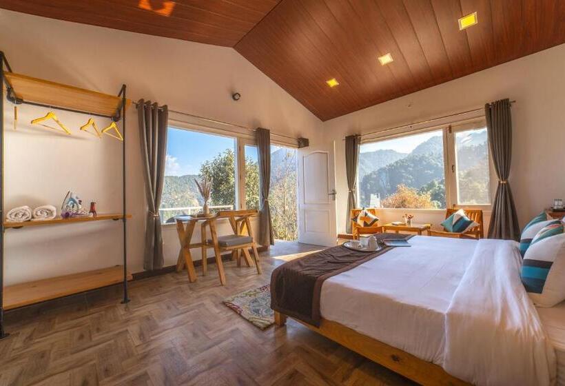 הוסטל Zostel Plus Nainital