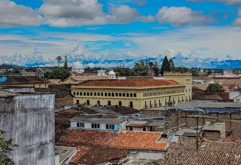 Casa Loma Hotel Boutique & Terraza Gastro