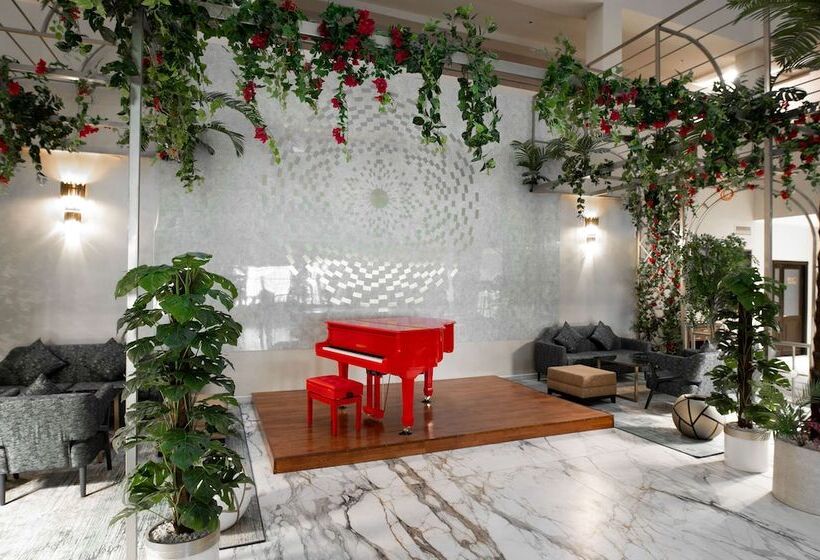 هتل Best Western Plus Oskemen