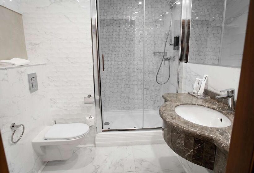 هتل Best Western Plus Oskemen