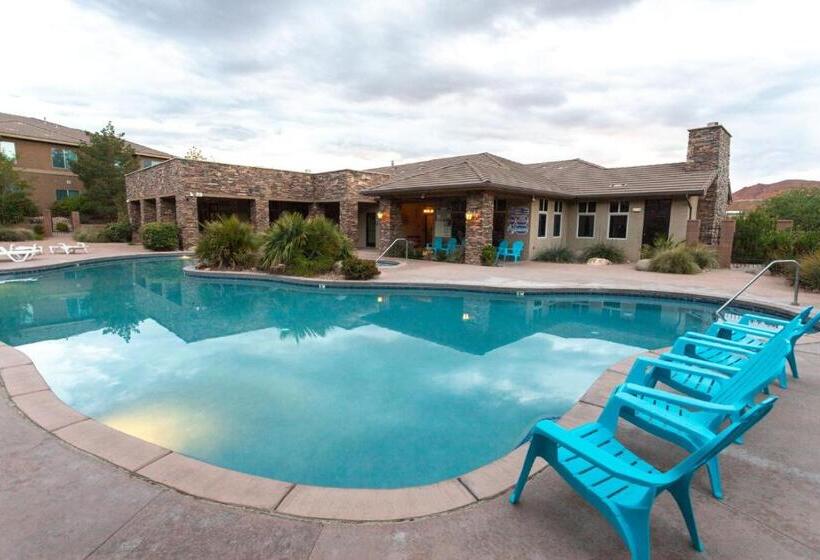 ホテル D5 Coral Springs Poolside Ground Floor 3 Bedroom Hillside View