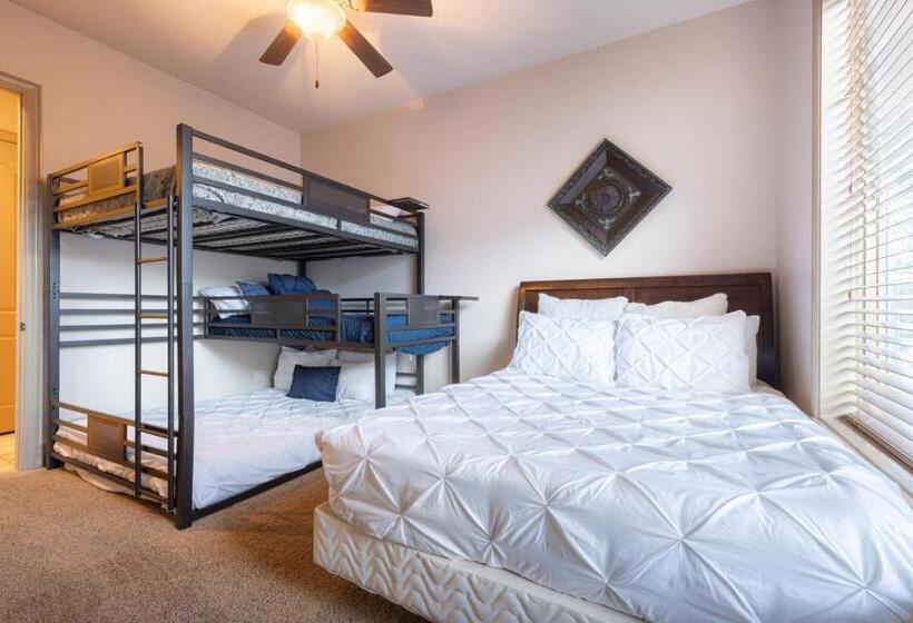 ホテル D5 Coral Springs Poolside Ground Floor 3 Bedroom Hillside View