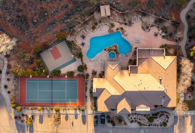 ホテル D5 Coral Springs Poolside Ground Floor 3 Bedroom Hillside View