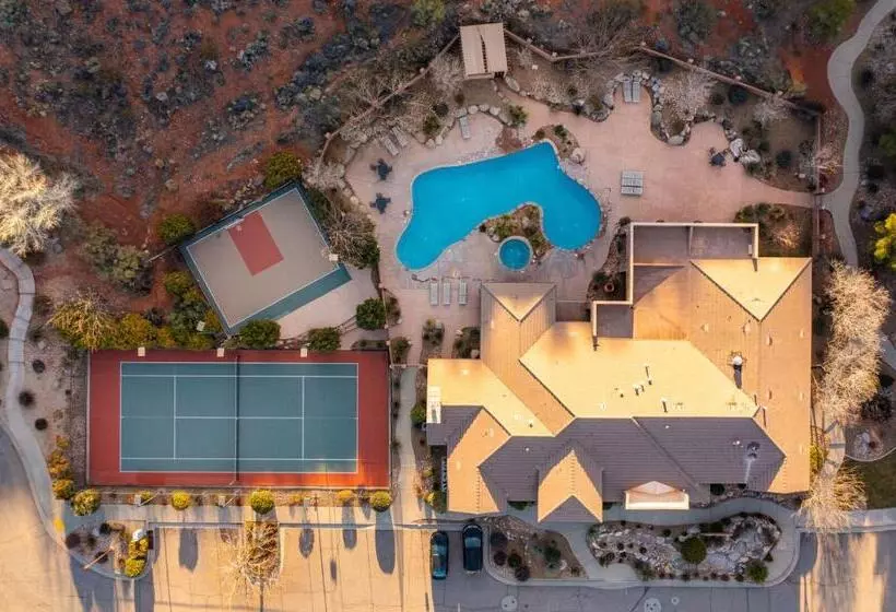 ホテル D5 Coral Springs Poolside Ground Floor 3 Bedroom Hillside View