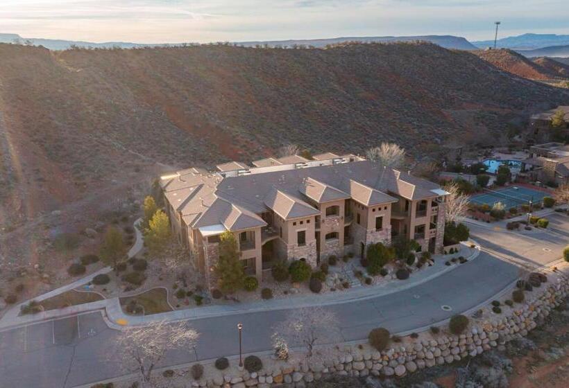 ホテル D5 Coral Springs Poolside Ground Floor 3 Bedroom Hillside View