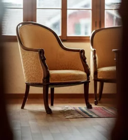 ホテル Farbhaus By Kreuz Sachseln