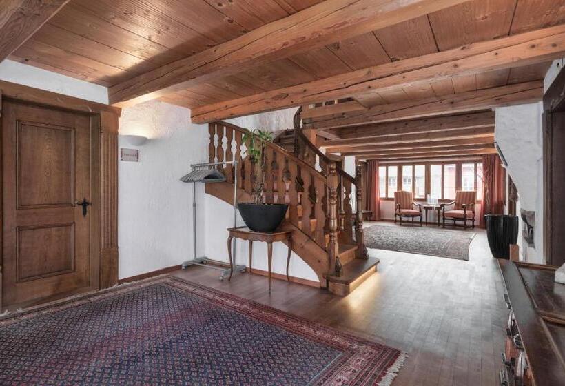 בית מלון כפרי Farbhaus By Kreuz Sachseln