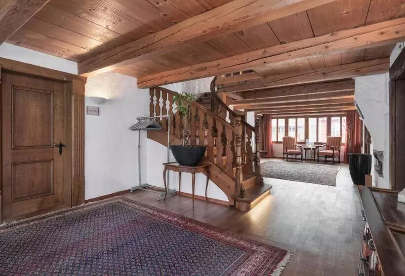 ホテル Farbhaus By Kreuz Sachseln