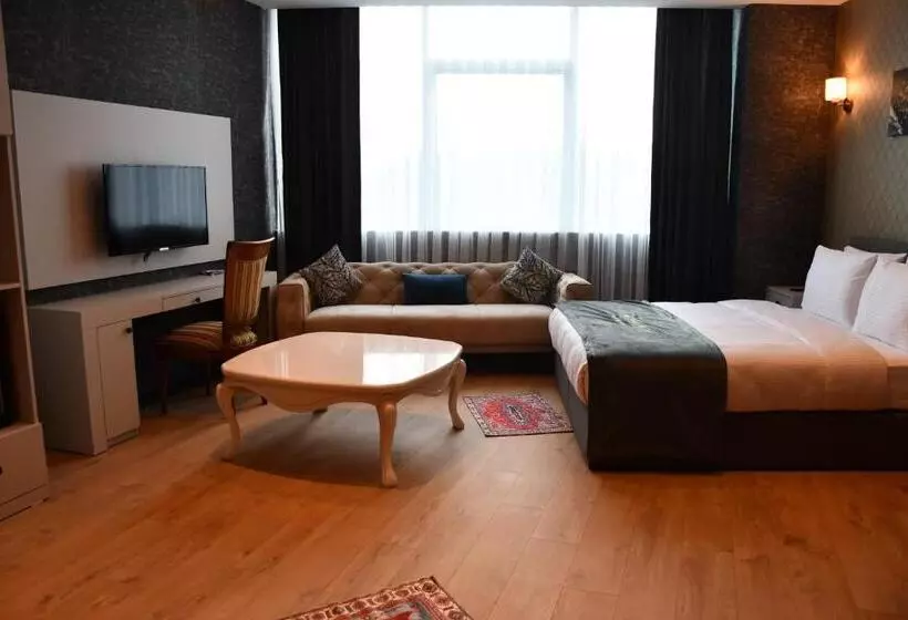 ホテル Hmz Luxury