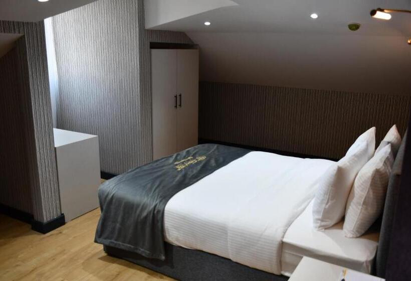 ホテル Hmz Luxury