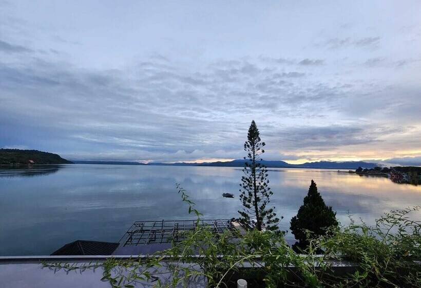 בית מלון כפרי Purnama Balige