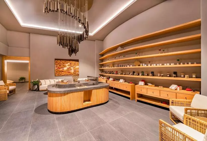 ホテル Rixos Park Belek, The Land of Legends Access