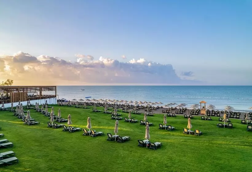 ホテル Rixos Park Belek, The Land of Legends Access