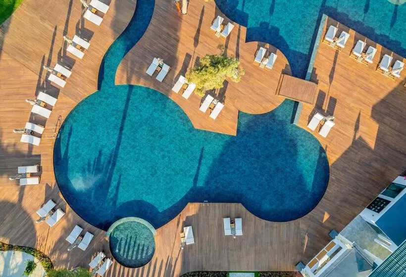 ホテル Rixos Park Belek, The Land of Legends Access