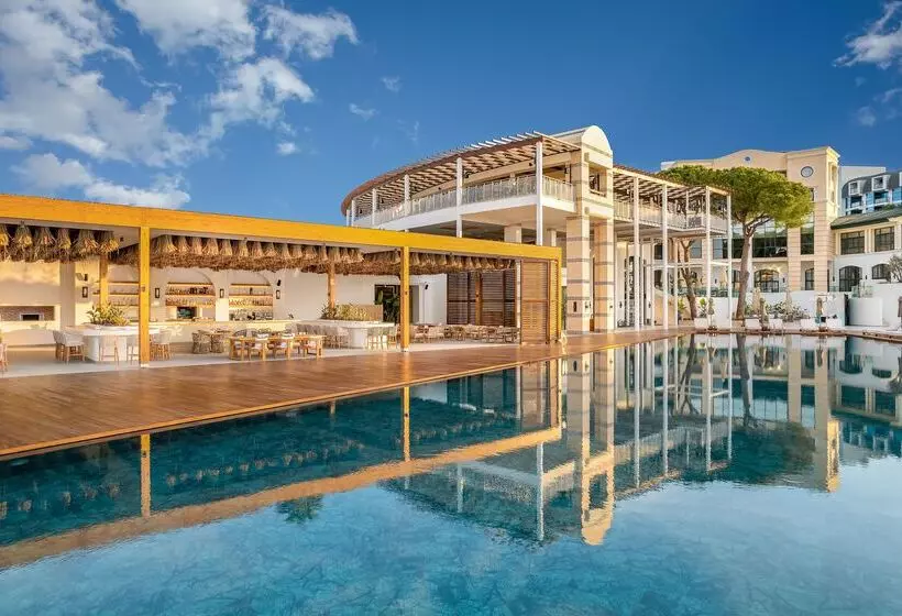 ホテル Rixos Park Belek, The Land of Legends Access