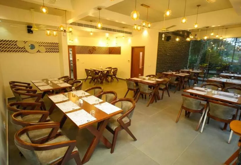 Hotelli Royalton Residency