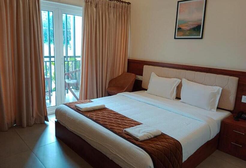 فندق Royalton Residency