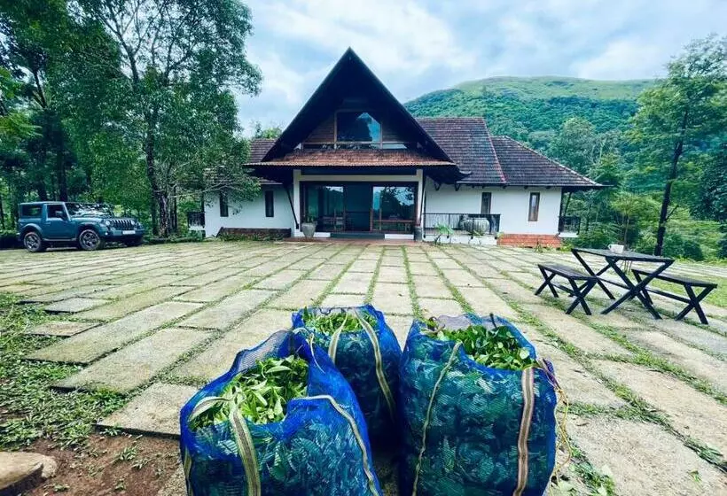 ホテル Thottam Farmstay Kuttikkanam