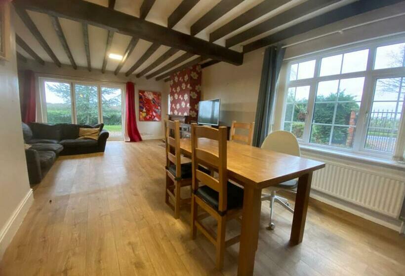 Отель Wellbet Farm