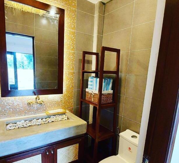 בית מלון כפרי White Hut Villas By Asog Resort