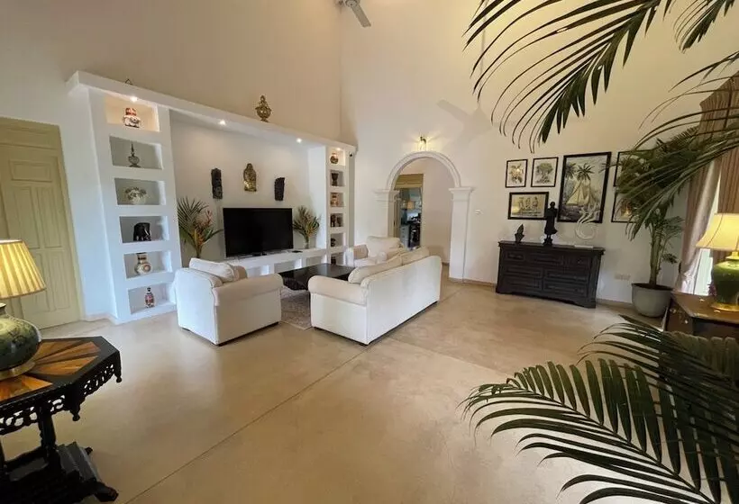 Majatalo Claire Villa By Younger Villas & Resorts