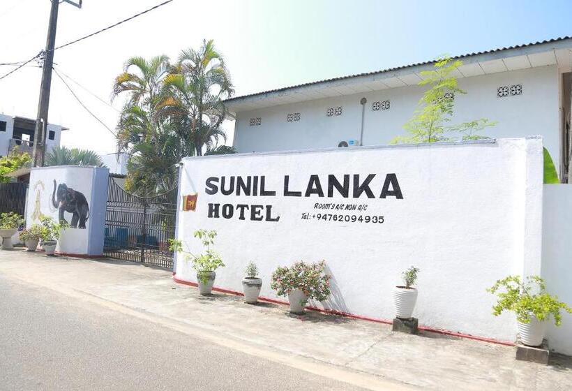 Pensió Sunil Lanka
