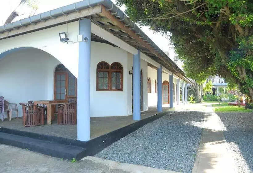 Majatalo Sunil Lanka